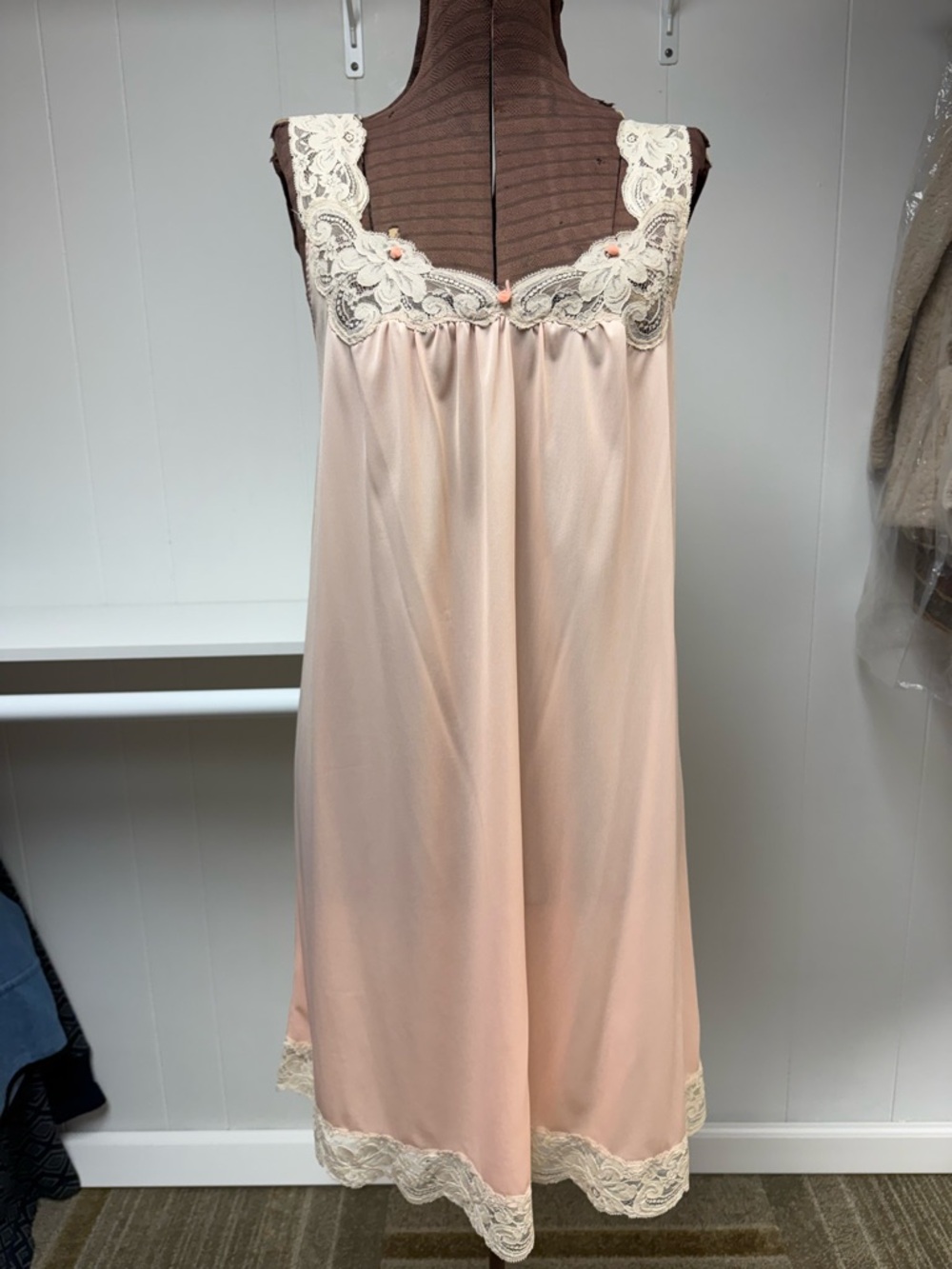 Vintage Classic Lace Trim Nightgown Lightweight Pink